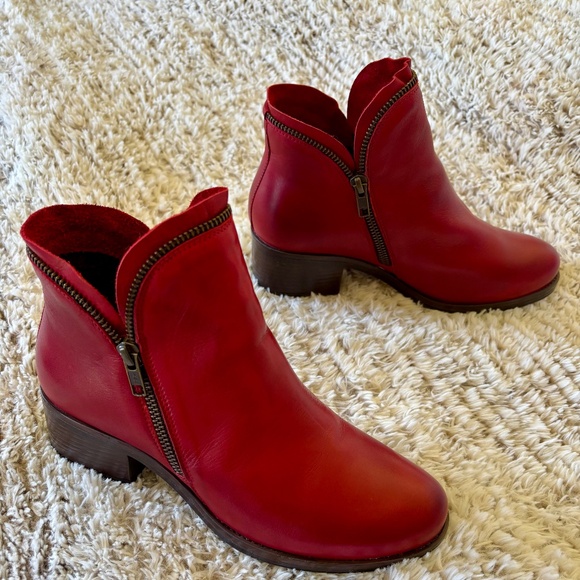 Miz Mooz Jet Zip Up Ankle Boots Size 38 Red Leather - Picture 1 of 11